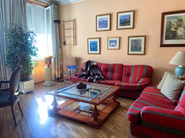 ¡Bienvenido al hogar de tus sueños en el corazón de Ruzafa!